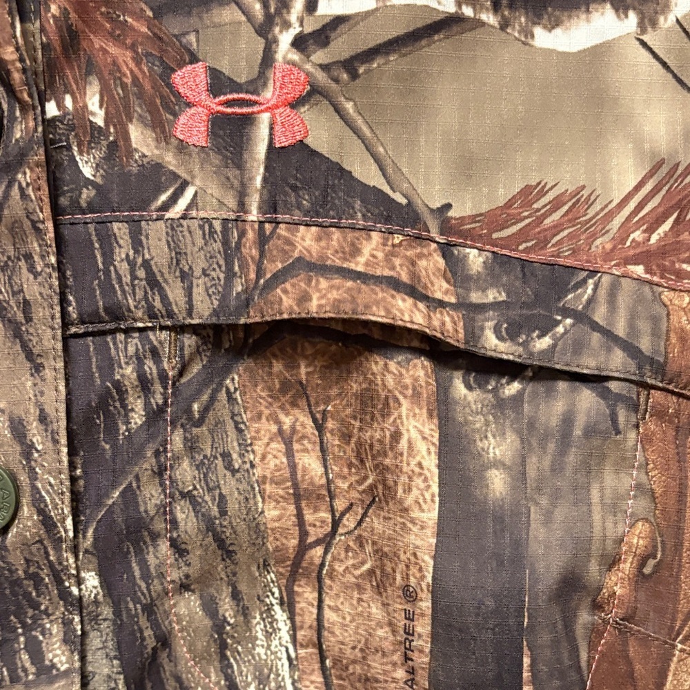 Under Armour Womens Woodland Camo Shirt - Picture 3 of 10